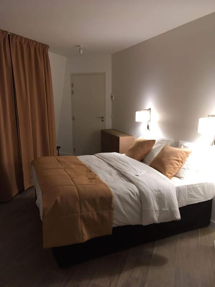 Deluxe Room,1215063625:JPEG
